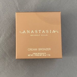 Anastasia Beverly Hills crème bronzer